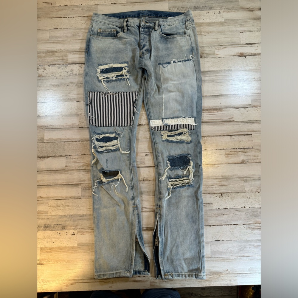 Mnml denim skinny jean patches distressed reinforced structure Sz 32 light wash